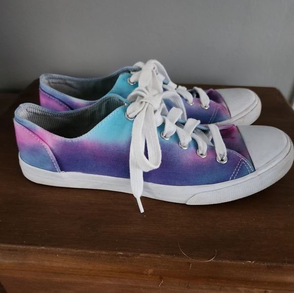 Mossimo Supply Co. Shoes - Womens MOSSIMO Supply Tie Dyed Sneakers Size 10